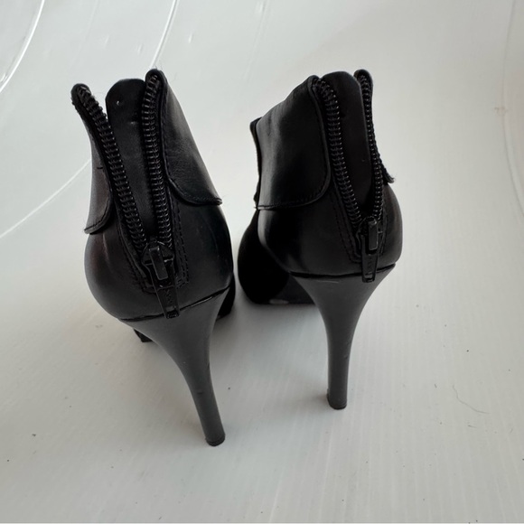 Jessica Simpson Black Ankle Booties - Picture 2 of 10